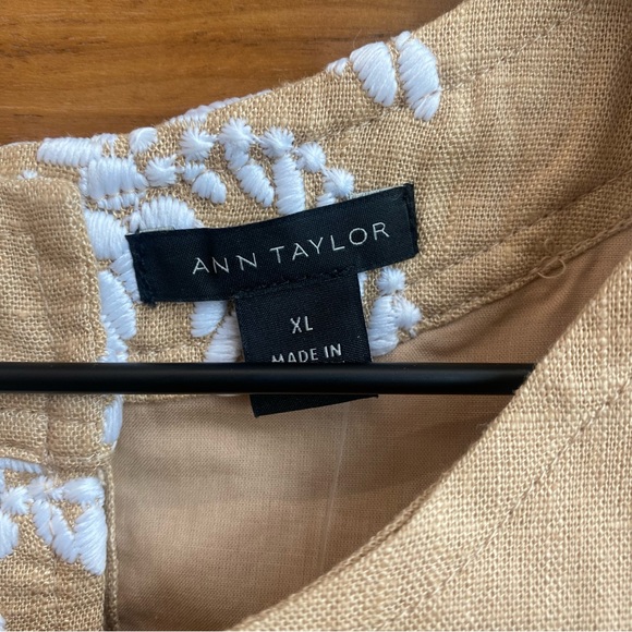 NWT Ann Taylor Palm Embroidered Button Back Halter Top, Size XL - Picture 5 of 12